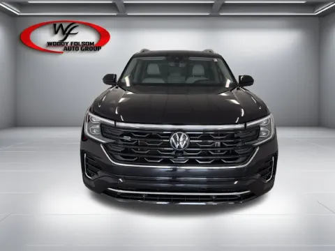 Photos of 2024 Volkswagen Atlas 2.0T SEL Premium R-Line for sale in Baxley, GA at Woody Folsom Nissan of Baxley