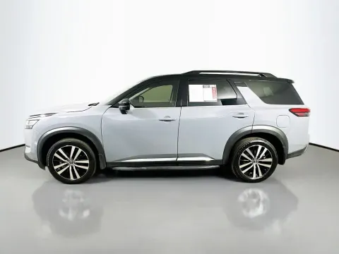 More photos of 2023 Nissan Pathfinder Platinum at Automaxx of the Carolinas, SC