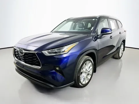 Another view of 2023 Toyota Highlander Limited for sale in Summerville, SC at Automaxx of the Carolinas