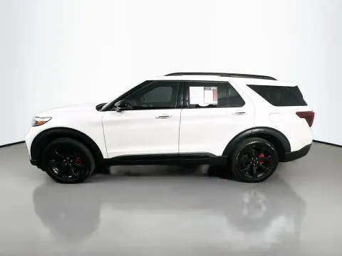 More photos of 2022 Ford Explorer ST at Automaxx of the Carolinas, SC