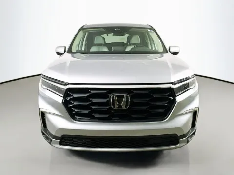 Photos of 2024 Honda Pilot EX-L for sale in Summerville, SC at Automaxx of the Carolinas