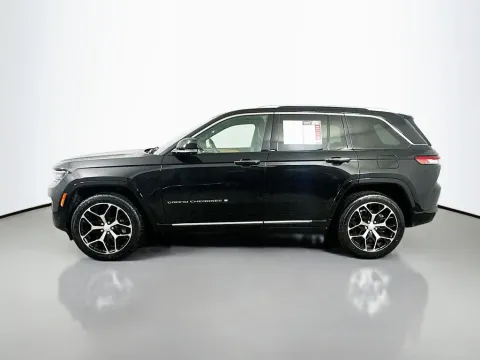 More photos of 2022 Jeep Grand Cherokee Summit Reserve at Automaxx of the Carolinas, SC