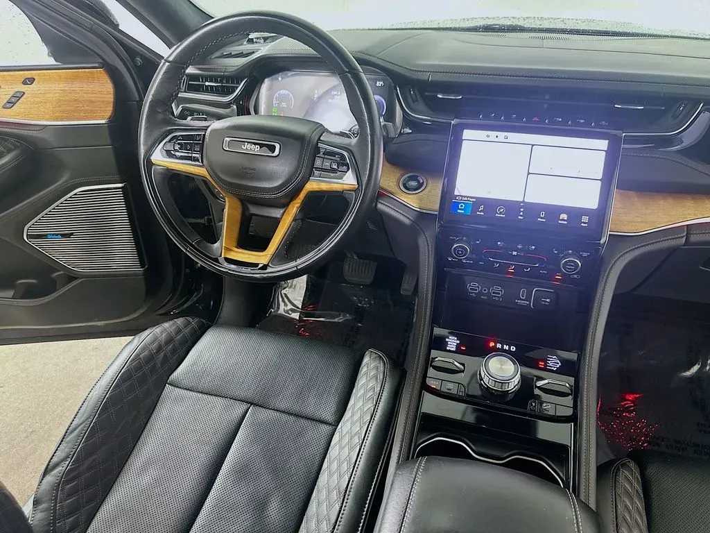 2022 Jeep Grand Cherokee Summit Reserve - Photo 17