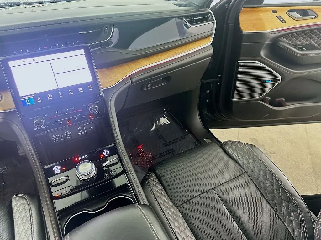 2022 Jeep Grand Cherokee Summit Reserve - Photo 19