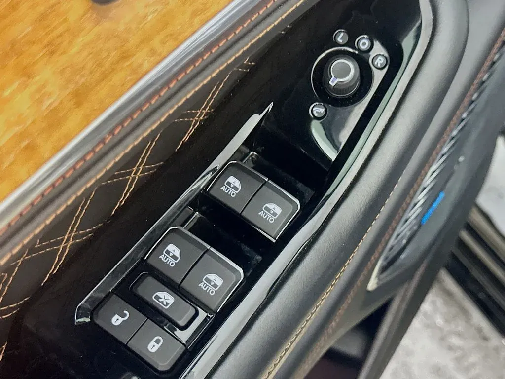 2022 Jeep Grand Cherokee Summit Reserve - Photo 20