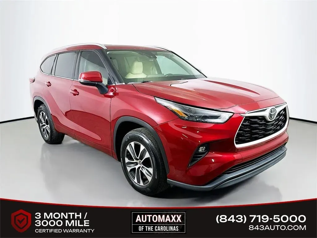 White 2022 Toyota Highlander XLE for sale in Summerville, SC