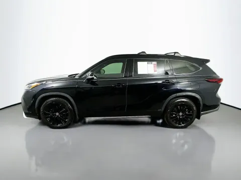 More photos of 2024 Toyota Highlander XSE at Automaxx of the Carolinas, SC