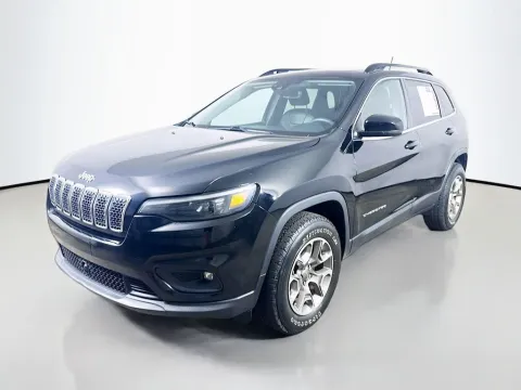 Another view of 2022 Jeep Cherokee Latitude Lux for sale in Summerville, SC at Automaxx of the Carolinas