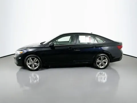 More photos of 2024 Volkswagen Jetta 1.5T SE at Automaxx of the Carolinas, SC