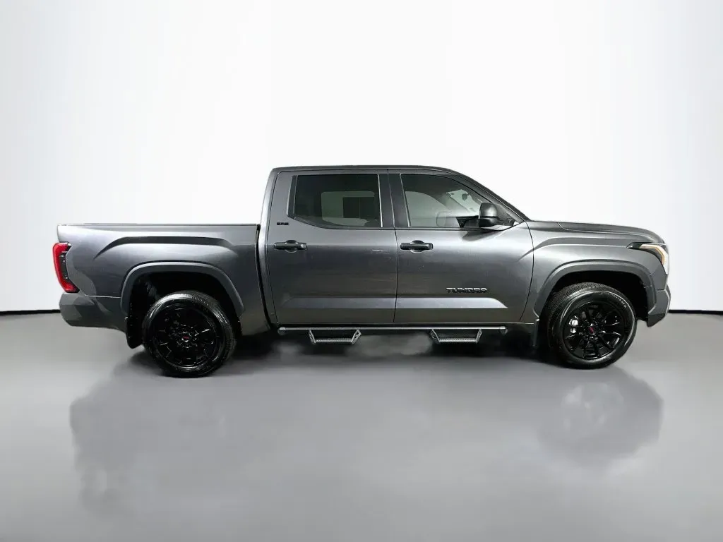 2024 Toyota Tundra SR5 - Photo 7