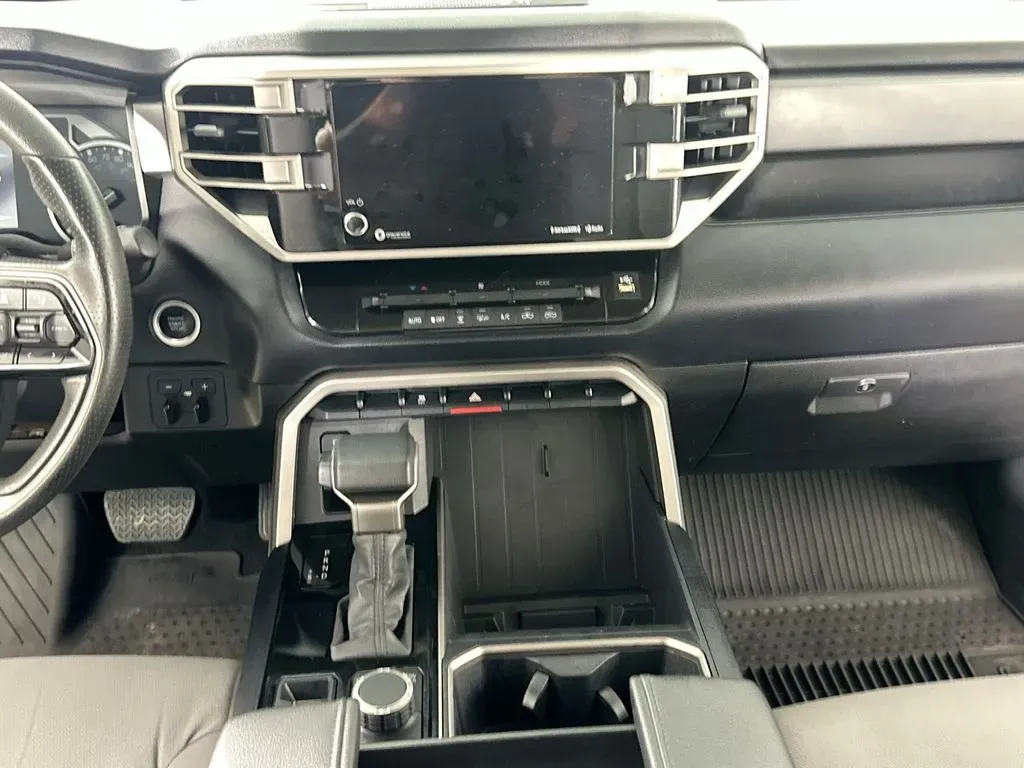 2024 Toyota Tundra SR5 - Photo 18