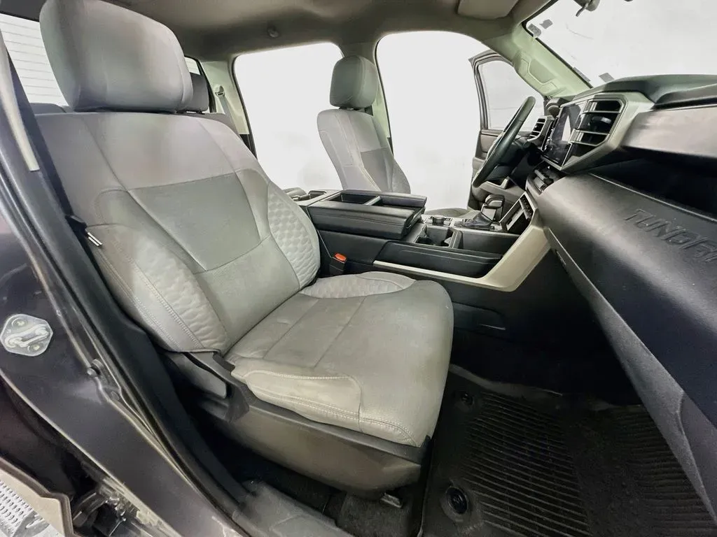 2024 Toyota Tundra SR5 - Photo 12