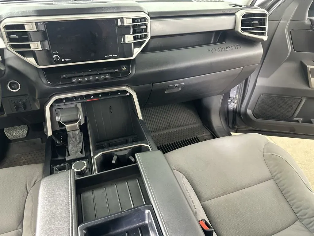 2024 Toyota Tundra SR5 - Photo 19