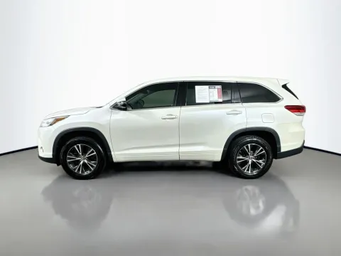 More photos of 2018 Toyota Highlander LE at Automaxx of the Carolinas, SC