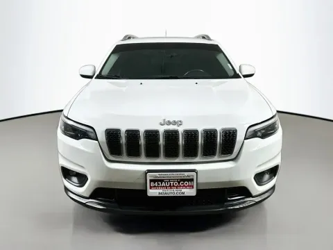 Photos of 2019 Jeep Cherokee Latitude Plus for sale in Summerville, SC at Automaxx of the Carolinas