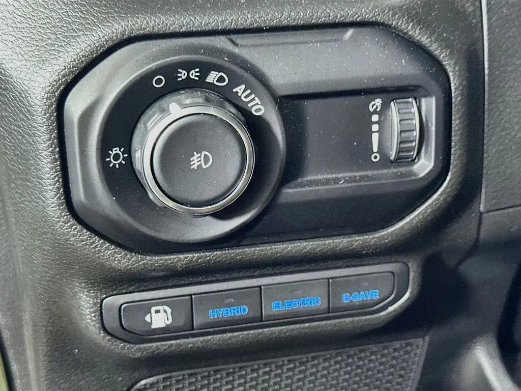 2023 Jeep Wrangler 4xe Sahara 4XE - Photo 20