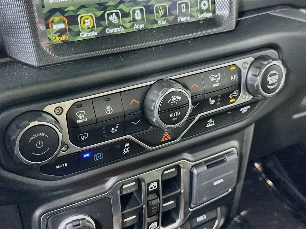 2023 Jeep Wrangler 4xe Sahara 4XE - Photo 25