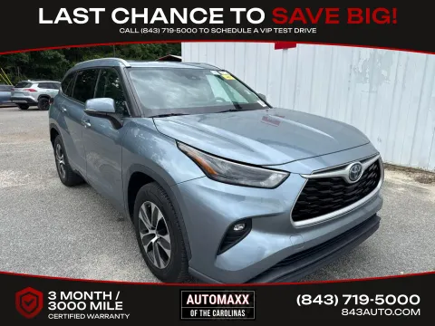 Blue 2022 Toyota Highlander Hybrid XLE for sale in Summerville, SC