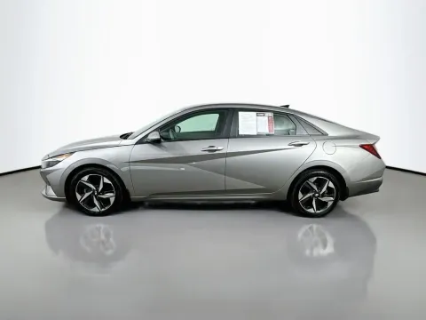More photos of 2023 Hyundai Elantra SEL at Automaxx of the Carolinas, SC