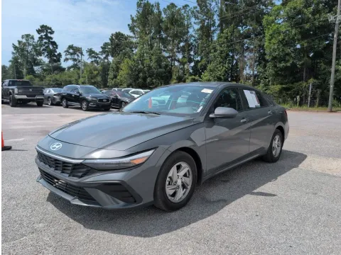 More photos of 2026 Hyundai Elantra SE at Automaxx of the Carolinas, SC
