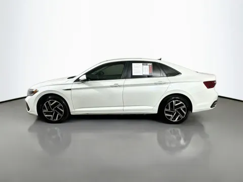 More photos of 2024 Volkswagen Jetta 1.5T SEL at Automaxx of the Carolinas, SC