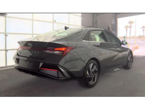 More photos of 2025 Hyundai Elantra SEL Convenience at Automaxx of the Carolinas, SC