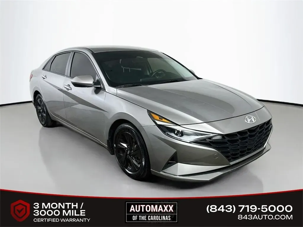 Silver 2023 Hyundai Elantra SEL for sale in Summerville, SC