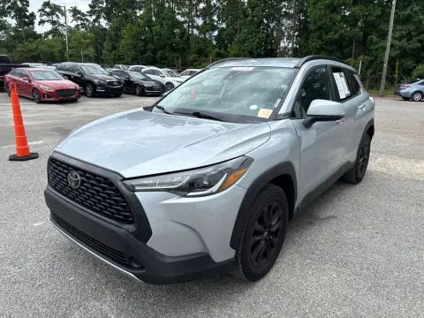 More photos of 2022 Toyota Corolla Cross LE at Automaxx of the Carolinas, SC