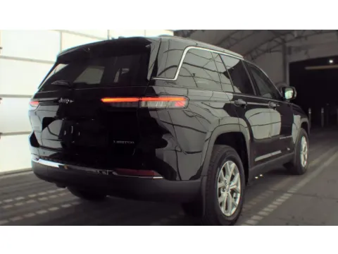 More photos of 2023 Jeep Grand Cherokee Limited at Automaxx of the Carolinas, SC