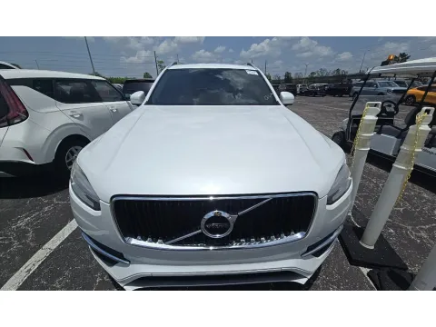Another view of 2019 Volvo XC90 T6 Momentum for sale in Summerville, SC at Automaxx of the Carolinas