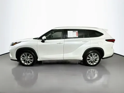 More photos of 2023 Toyota Highlander Limited at Automaxx of the Carolinas, SC