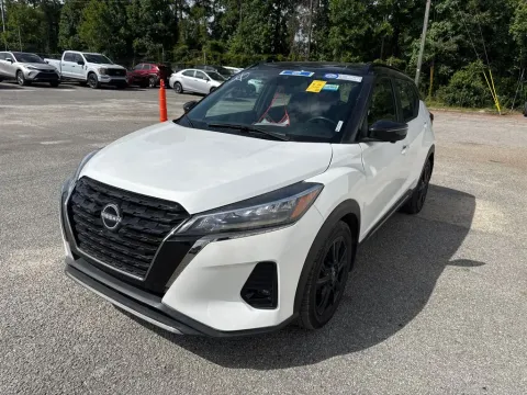 More photos of 2023 Nissan Kicks SR at Automaxx of the Carolinas, SC
