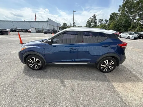 More photos of 2019 Nissan Kicks SR at Automaxx of the Carolinas, SC