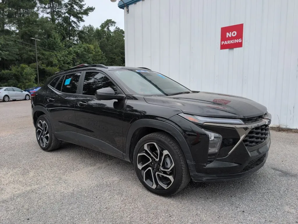 Black 2026 Chevrolet Trax 2RS for sale in Summerville, SC