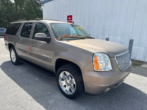 Brown 2007 GMC Yukon XL SLT 1500 for sale in Summerville, SC