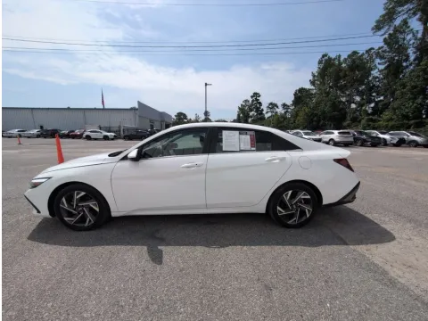 More photos of 2025 Hyundai Elantra SEL Convenience at Automaxx of the Carolinas, SC