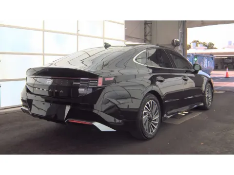 More photos of 2025 Hyundai Sonata Hybrid SEL at Automaxx of the Carolinas, SC