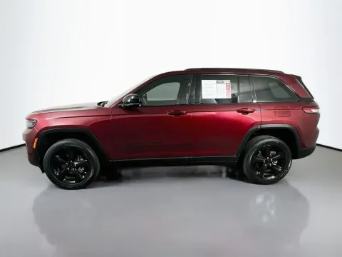 More photos of 2023 Jeep Grand Cherokee Altitude at Automaxx of the Carolinas, SC