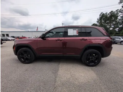More photos of 2023 Jeep Grand Cherokee Altitude at Automaxx of the Carolinas, SC