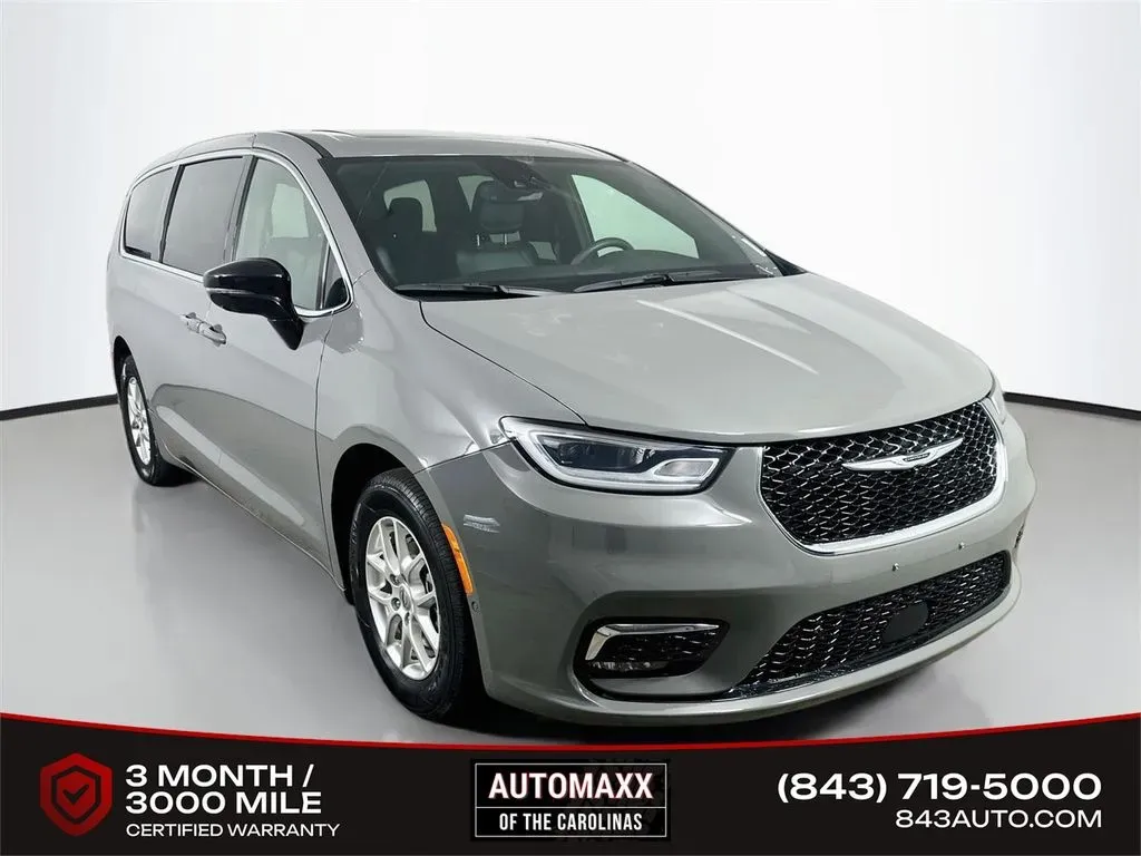 Gray 2025 Chrysler Pacifica Select for sale in Summerville, SC