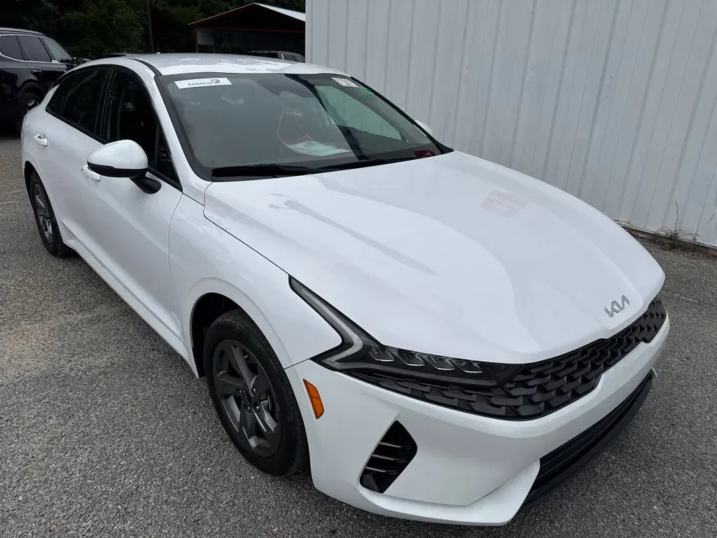 White 2023 Kia K5 LXS for sale in Summerville, SC