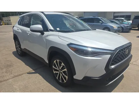 More photos of 2023 Toyota Corolla Cross XLE at Automaxx of the Carolinas, SC