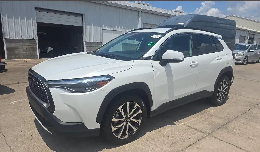 Unknown 2023 Toyota Corolla Cross XLE for sale in Summerville, SC