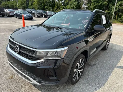 More photos of 2022 Volkswagen Taos 1.5T SE at Automaxx of the Carolinas, SC