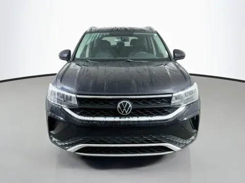 Photos of 2022 Volkswagen Taos 1.5T SE for sale in Summerville, SC at Automaxx of the Carolinas
