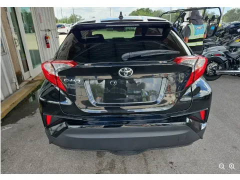 More photos of 2020 Toyota C-HR XLE at Automaxx of the Carolinas, SC