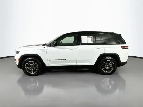 More photos of 2023 Jeep Grand Cherokee Trailhawk 4xe at Automaxx of the Carolinas, SC