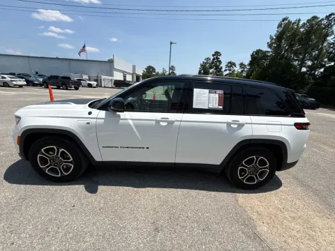 More photos of 2023 Jeep Grand Cherokee Trailhawk 4xe at Automaxx of the Carolinas, SC