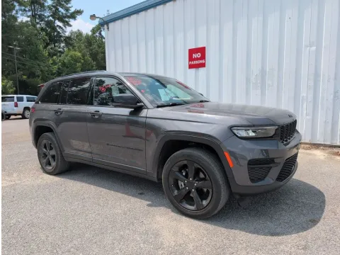 Gray 2023 Jeep Grand Cherokee Altitude X for sale in Summerville, SC