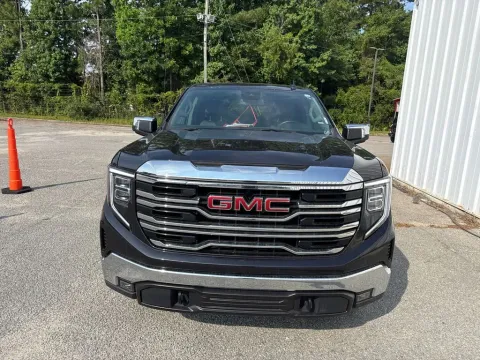 Another view of 2025 GMC Sierra 1500 SLT for sale in Summerville, SC at Automaxx of the Carolinas